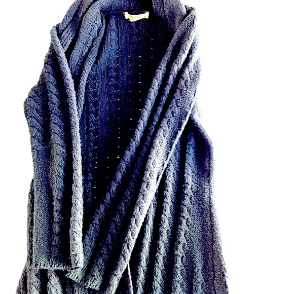 Navy cardigan woman’s, medium 40 inch length. Designer: Alpha Massimo Rebecchi - Picture 4 of 4